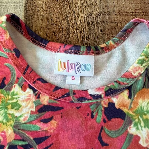 Lularoe Girls Size 6 Pink Hawaiian Floral Print Short Sleeve Knee Length Drees - Picture 7 of 9